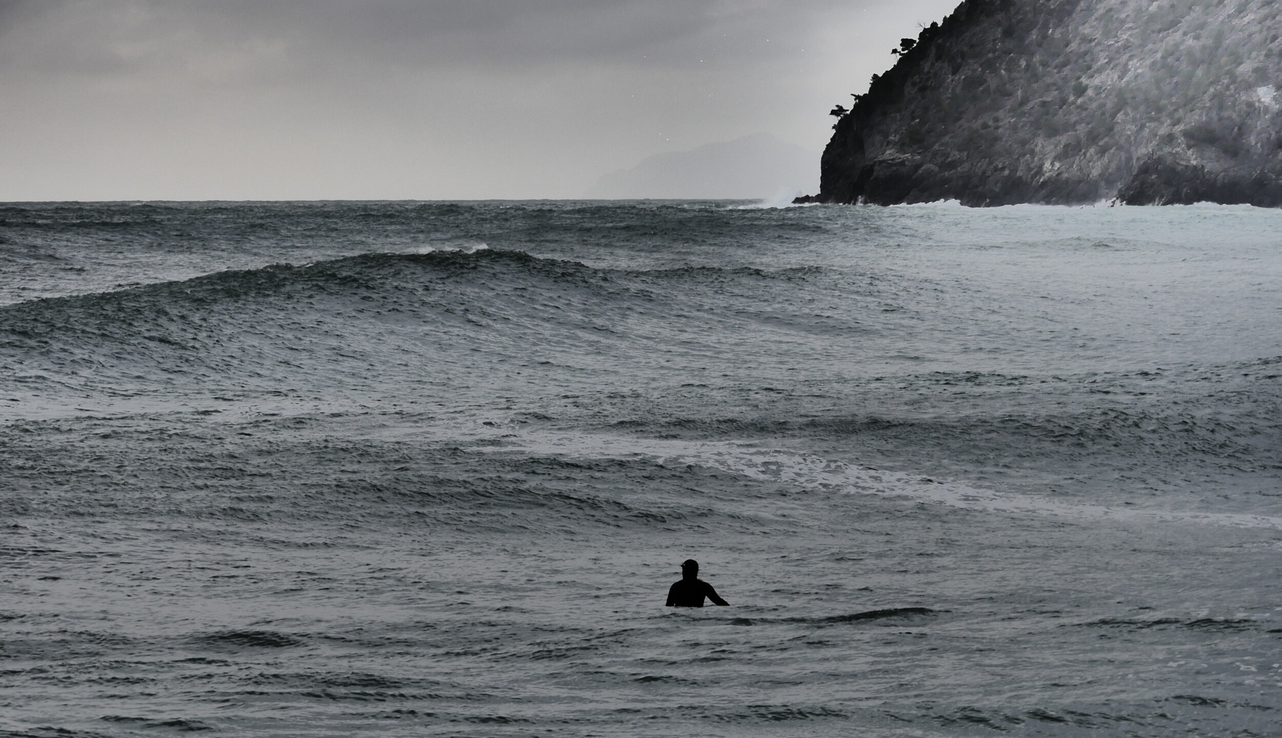 Surfing Levanto Carlos Blanchard 3FWB_HOME-17