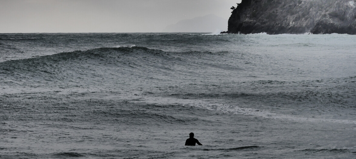 Surfing Levanto Carlos Blanchard 3FWB_HOME-17