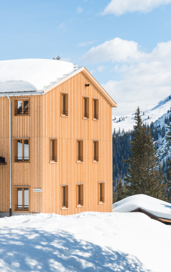 Outville_Lindauer Hütte_Lerchenholzfassade