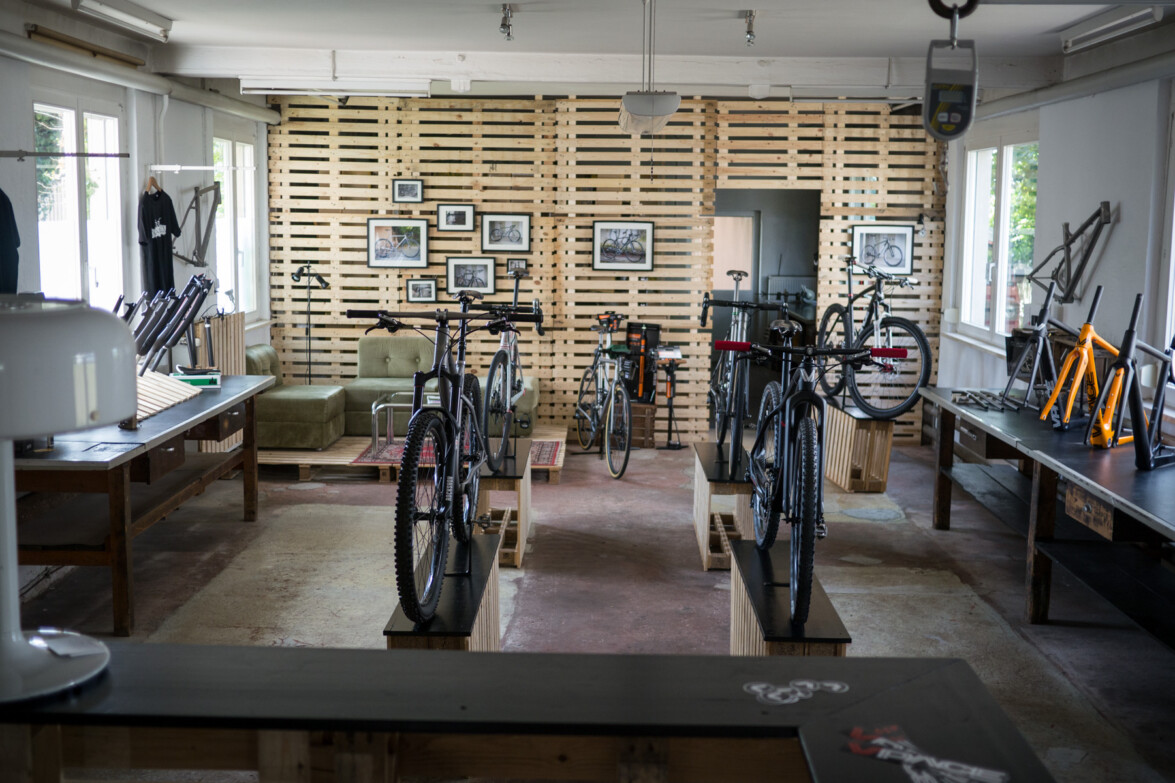 Outville_Vpace Story_Showroom von innen 2015