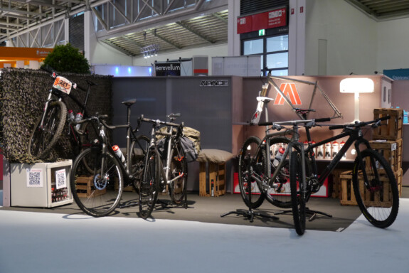 Outville_Vpace Story_Vpace beim ISPO Bike Brand New Award 2012