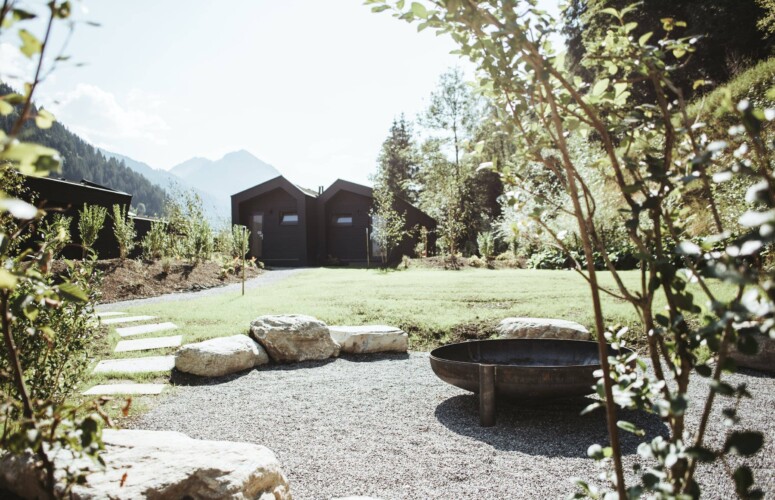 Die Feuerstelle im Cabinski Dorf; Foto: Lena Everding, cabinski GmbH