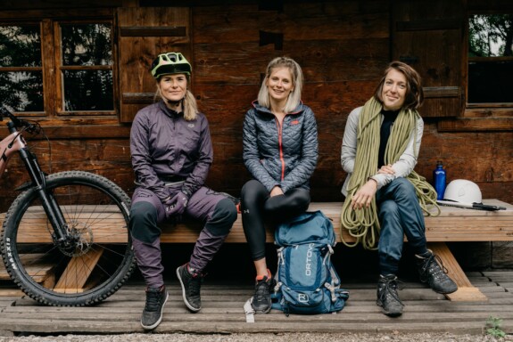 Kaddi, Toni und Anna vom Bergfreundinnen Podcast von Bayern2