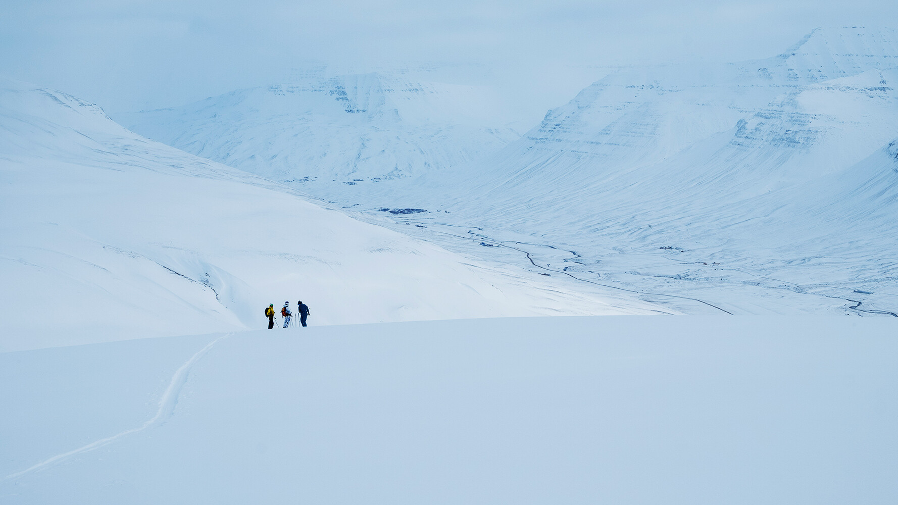 Island_Touring_1900x1000