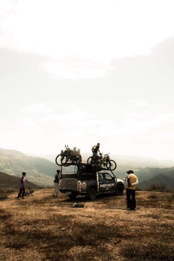 Wenns mal grober wird steigt man doch vom Bus auf Pickup um