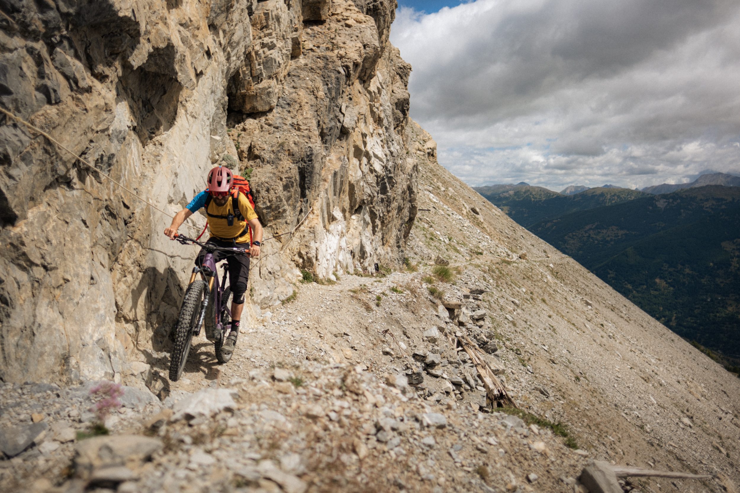 _020_Kaum_Platz_für_den_Lenker_Maxi_Dickerhoff_11