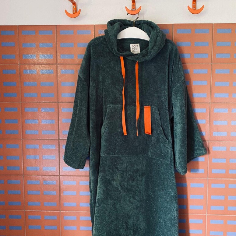 OV_Poncho Studio München Poncho