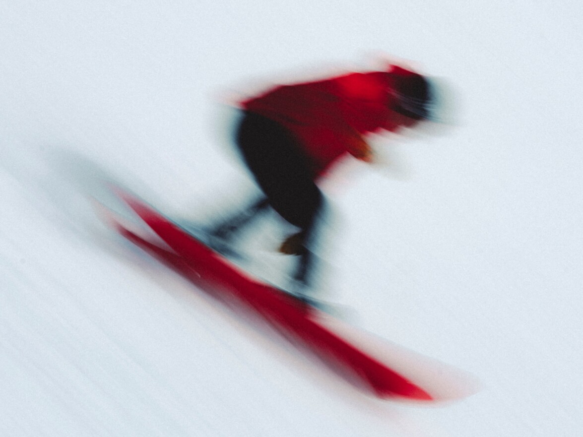 ov_patagonia snow film night_simple as a turn-04