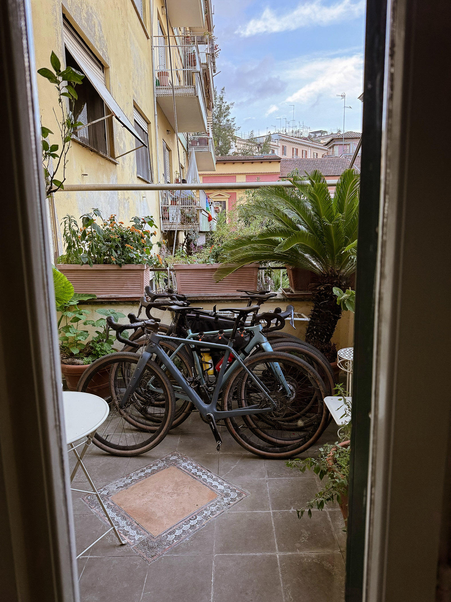 outville bikepacking bologna rom-pasta-423