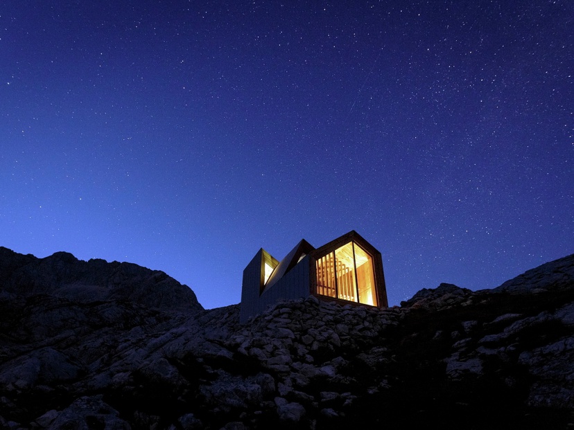 OFIS_ALPINE-SHELTER_PHOTO_ANZE-COKL_16_(2)_(2)