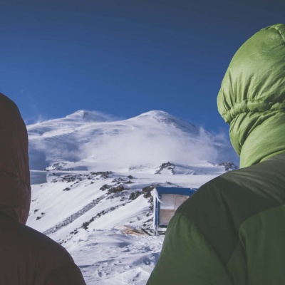 Elbrus und sein schöner Bruder Ushba Vreni vom Berg Elbrus-4