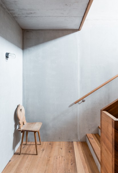 Outville_Lindauer Hütte_Sichtbeton und Holz