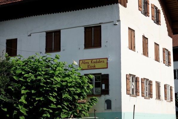 Outville_Family Bikepacking_Staffelsee_Forggensee_Kiosk Abakadabra