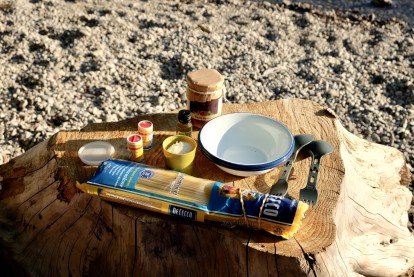 Outville_Family Bikepacking_Staffelsee_Forggensee_simple dinner