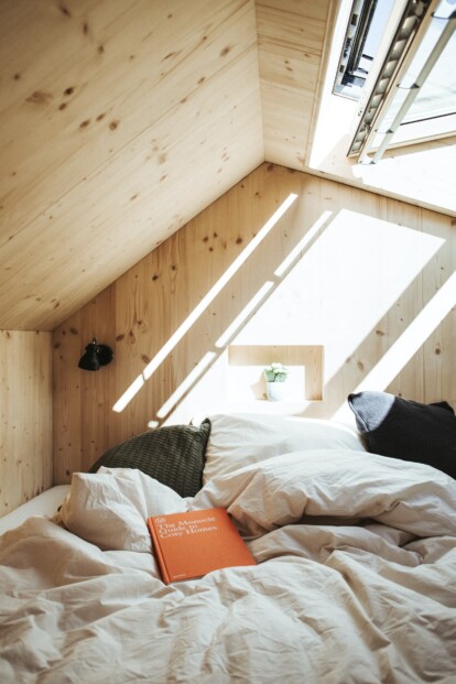 Bett mit Ausblick; Foto: Lena Everding, cabinski GmbH