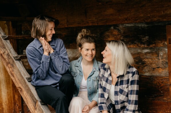 Anna, Kaddi und Toni vom Bergfreundinnen Podcast von Bayern2