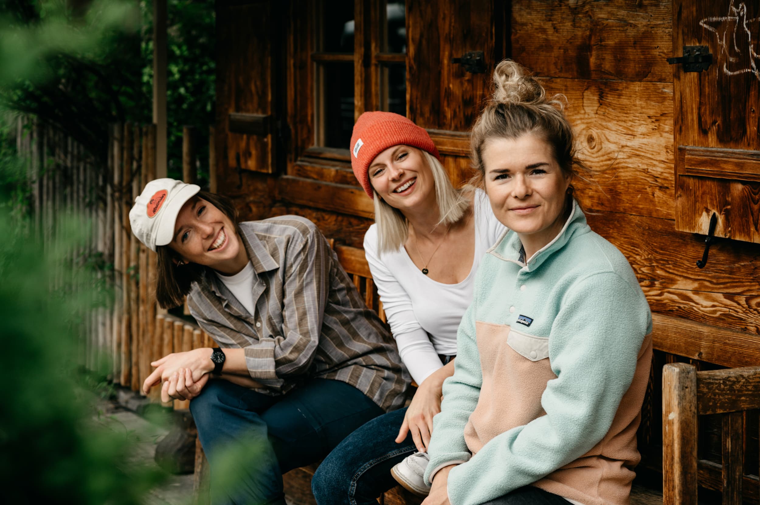 Anna, Toni und Kaddi vom Bergfreundinnen Podcast von Bayern2