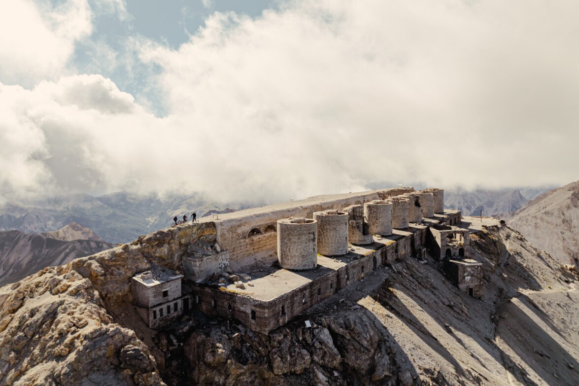 _025_Vogelperspektive_auf_den_Mont_Chaberton_Maxi_Dickerhoff